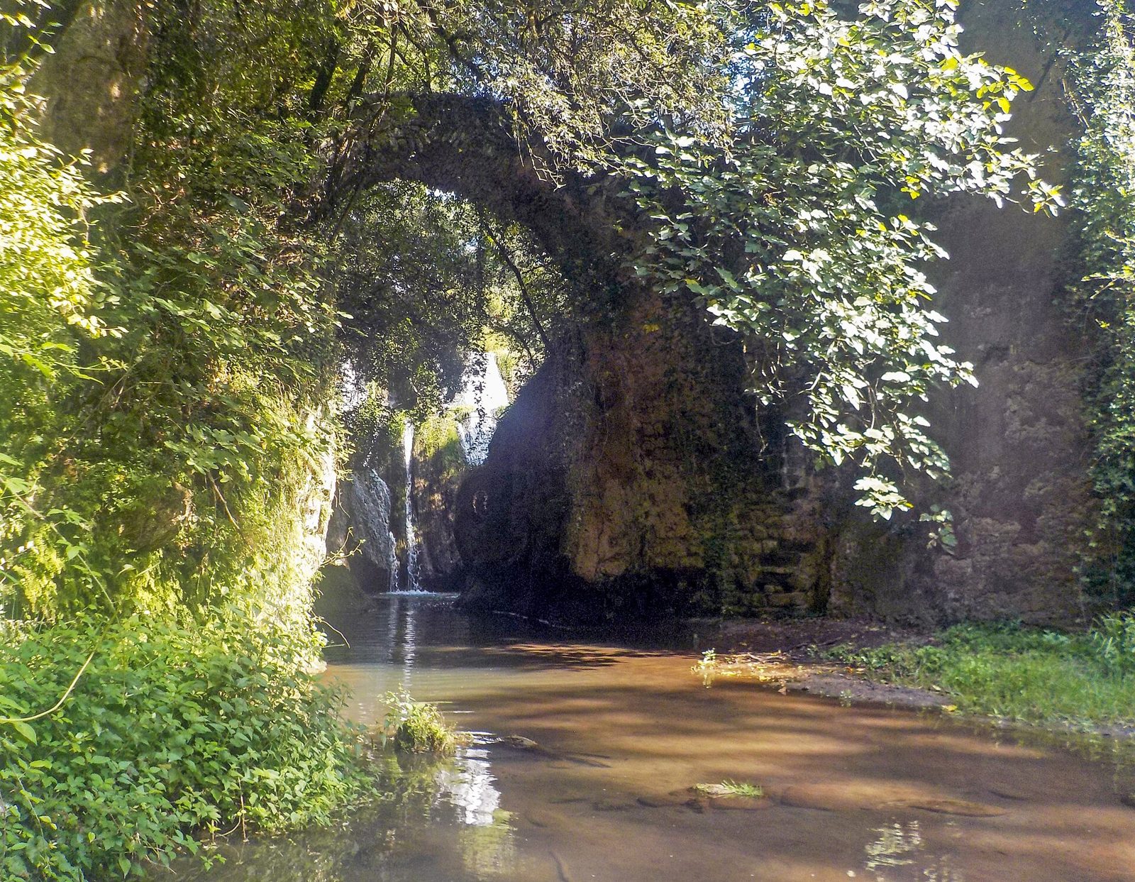Le cascate del Fosso della Mola alla Mola di Formello