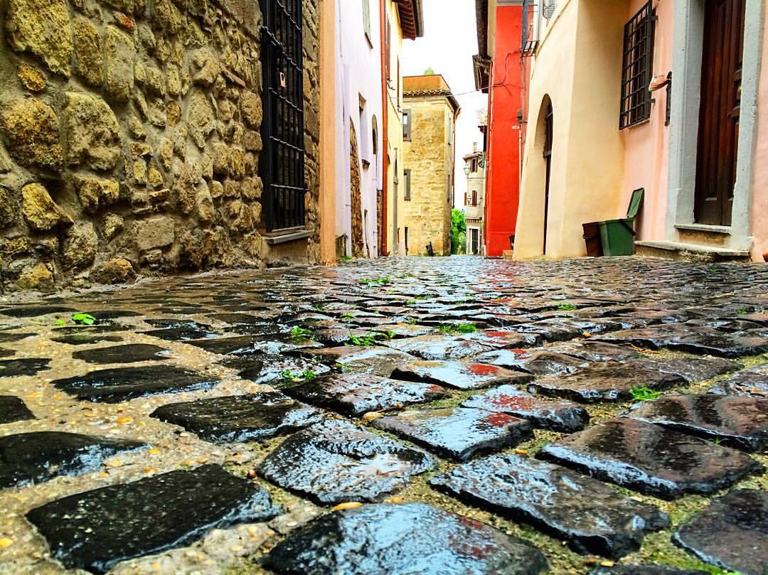 Formello: una via del borgo (foto del comune, non dell'attività)